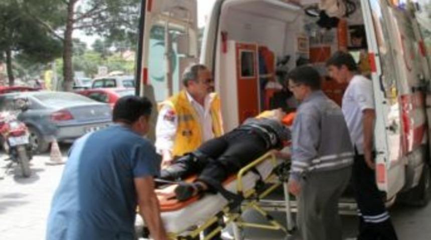 Otomobille Motosiklet &Ccedil;arpıştı: 1 &Ouml;l&uuml;, 1 Yaralı