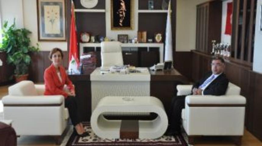 Vali Yılmaz&rsquo;dan D&uuml;zce &Uuml;niversitesine Ziyaret