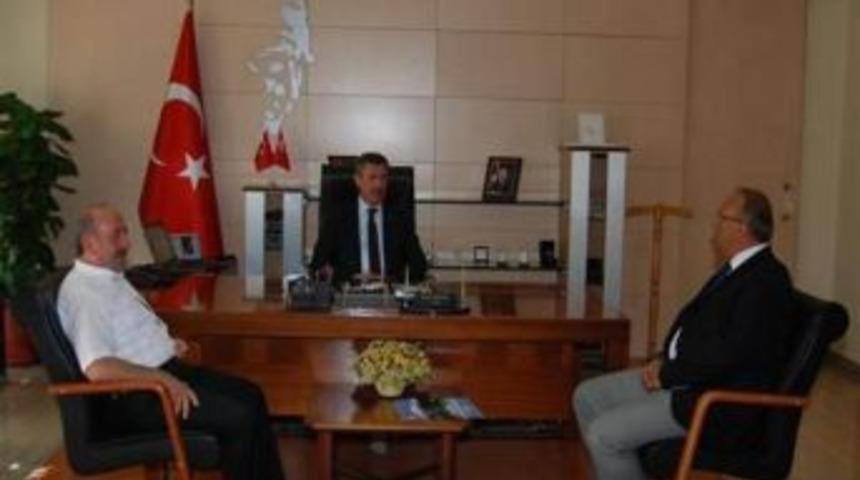 Anadolu Oto Galericiler Sitesi Başkanı Vali Yılmaz&rsquo;ı Ziyaret Etti