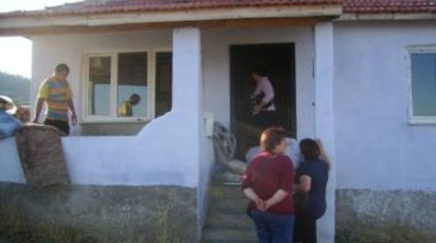 Eşme Belediyesi İhtiya&ccedil; Sahibi Bir &Ouml;ğrencinin Eğitim Masraflarını &Uuml;stlendi