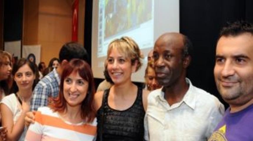 &lsquo;higgs Par&ccedil;acığı&rsquo; Konferansına Yoğun İlgi