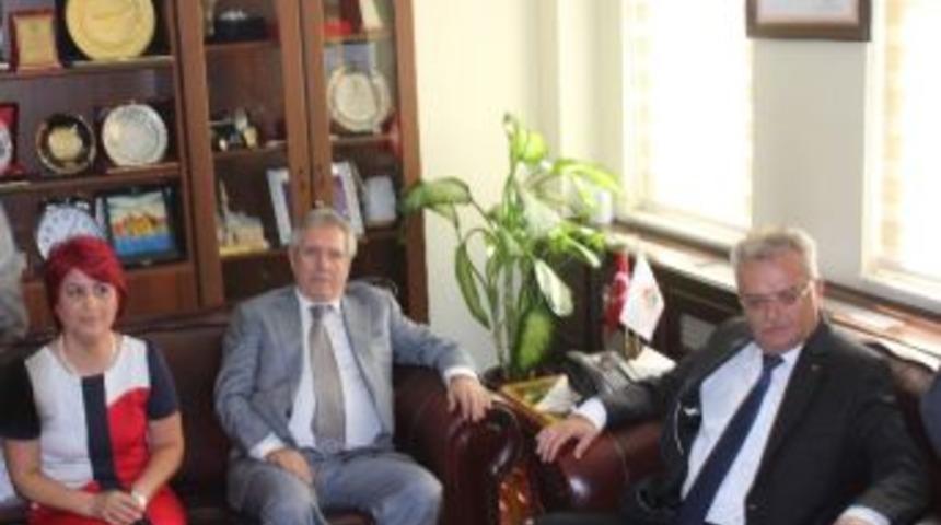 Fenerbah&ccedil;e Başkanı Aziz Yıldırım &Ccedil;ankırı Valiliği&rsquo;ni Ziyaret Etti