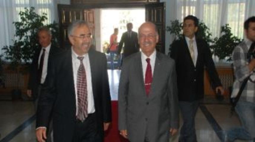 Ulaştırma Bakanlığı M&uuml;steşarı Habib Soluk Kırıkkale&rsquo;de
