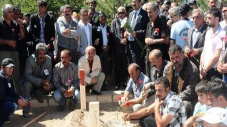 Sivas 276. Şehidini G&ouml;zyaşlarıyla Uğurladı