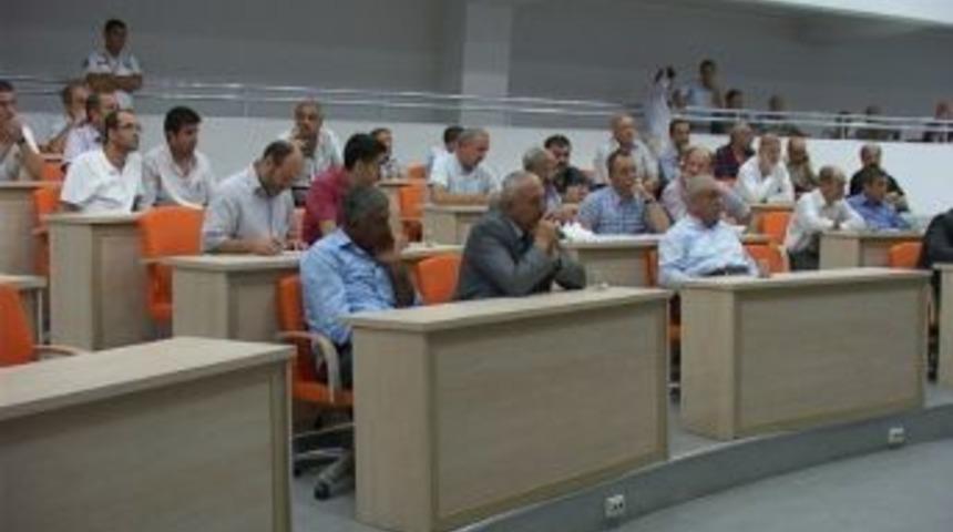 Malatya Belediye İş Hanı&rsquo;ndaki D&uuml;kkanlar İhale İle Satıldı