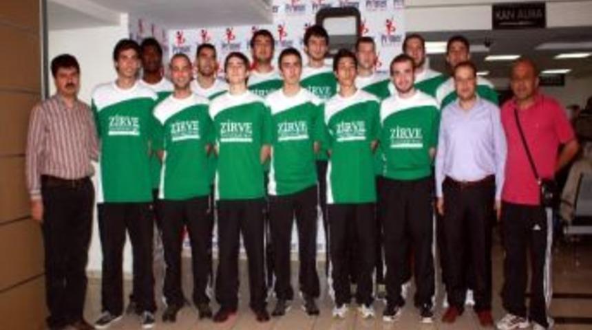 Zirve Basketbol Takımı Lige Hazır