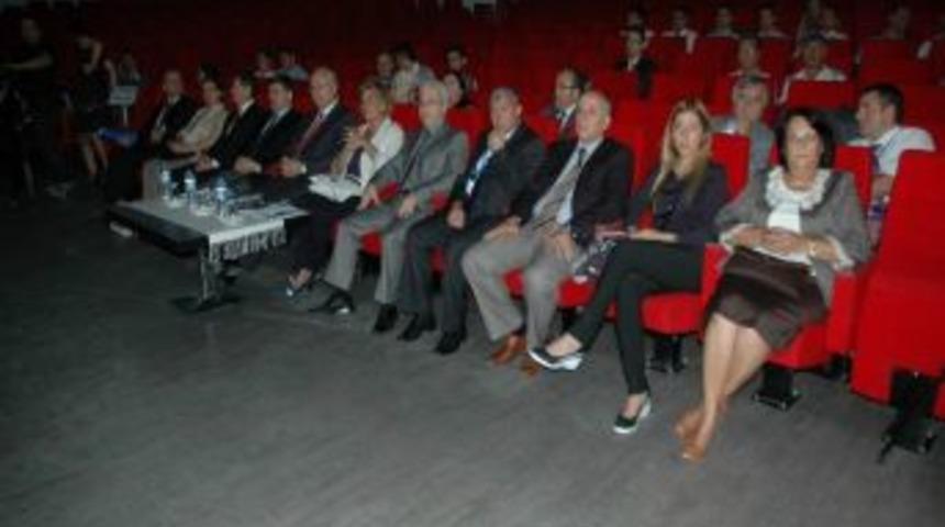 Engelsiz Bilişim 2012 Sempozyumu Başladı