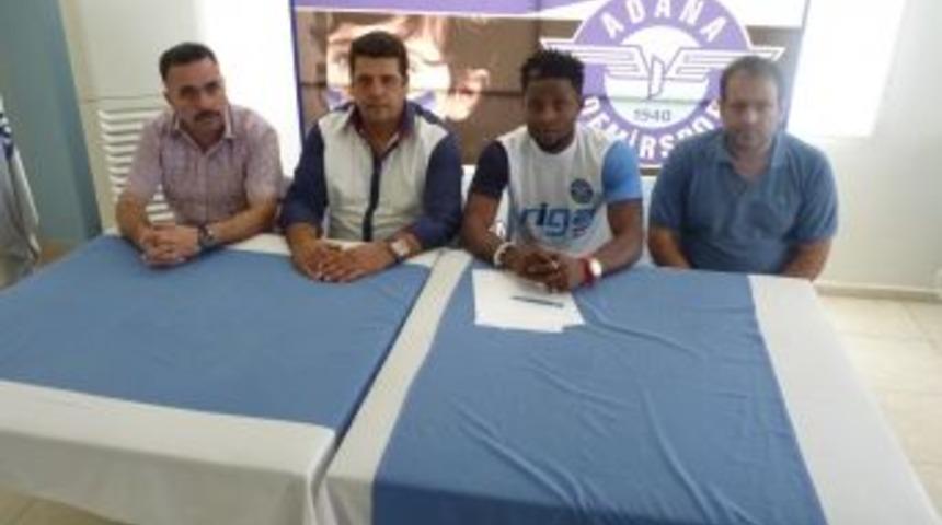 Lawal 2 yıllık imza attı