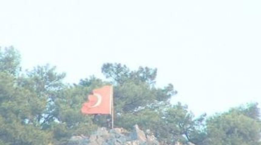 Dalyan&rsquo;da Eski Bayrak Ayıbı