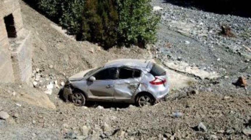 G&ouml;lbaşı-malatya Karayolunda Kaza: 4 Yaralı