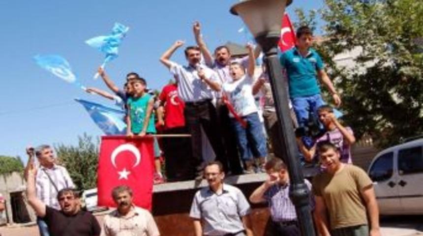 G&ouml;lbaşı'nda Ter&ouml;re Lanet Mitingi