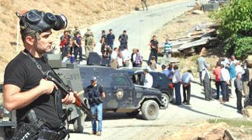 Dağdan 7 PKK'lının cesedini getirdiler