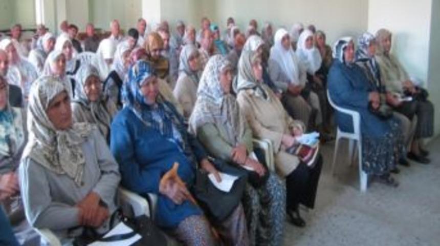 &Ouml;demişli Hacı Adayları Bilgilendirildi