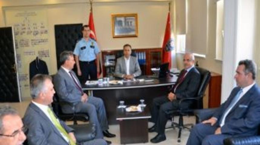 Vali Yerlikaya`dan Vergi Dairesi, Jandarma, Emniyet Ve Askerlik Şubesine Ziyaret