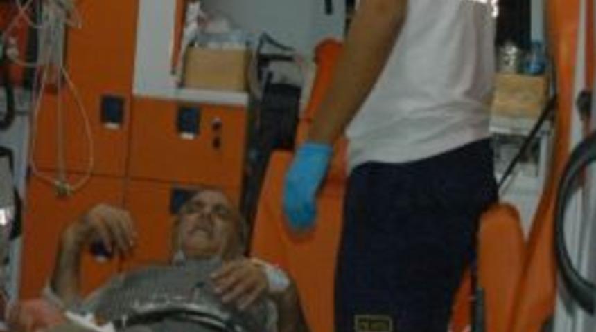Borcunu Almak İ&ccedil;in Geldi, Silahla Ayağından Vuruldu