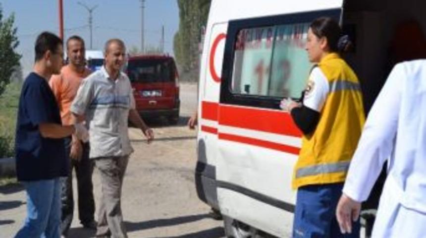 Trakt&ouml;r Tekeri Arasından Mucize Kurtuluş