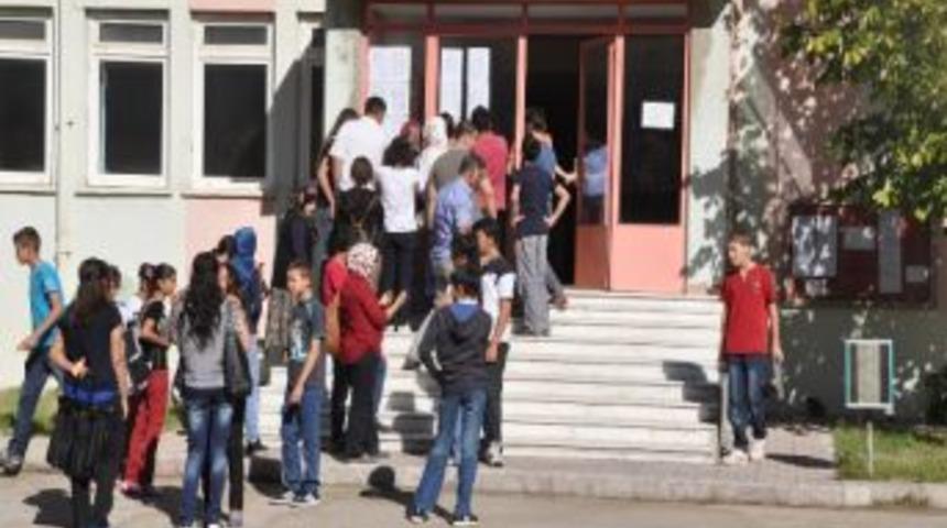 Oğuzata Derneği&rsquo;nin Hedefi Bin &Ouml;ğrenci