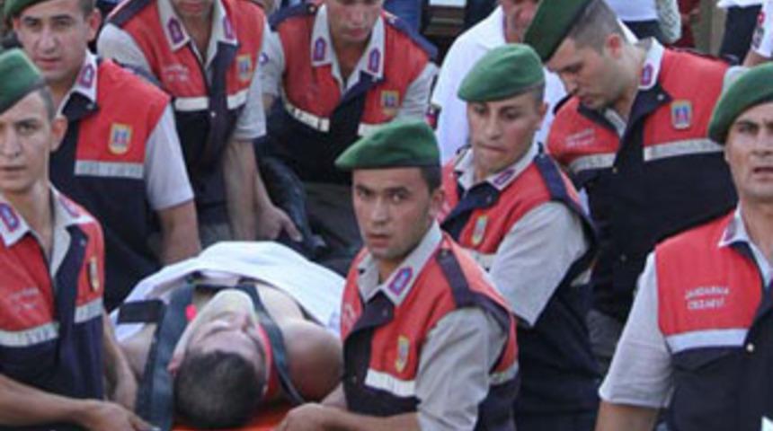 Tahliye edilmeyince, intihara kalkıştı