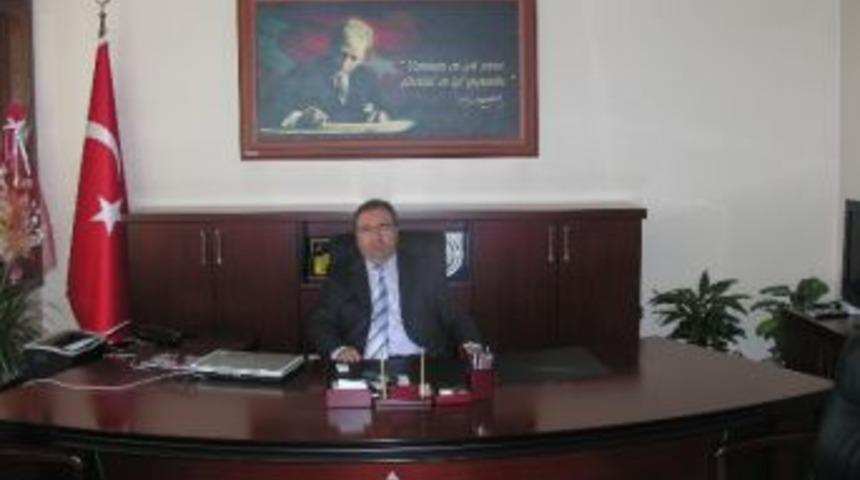 Tosya Kaymakamı Mehmet T&uuml;rk&ouml;z&rsquo;&uuml;n Yeni Eğitim-&ouml;ğretim Yılı Mesajı