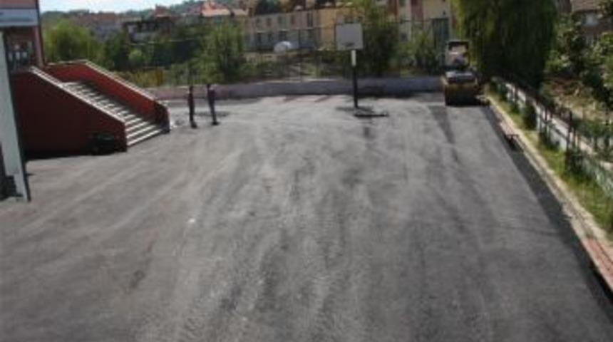 Belediye Asfalt &Ccedil;alışmalarını S&uuml;rd&uuml;r&uuml;yor