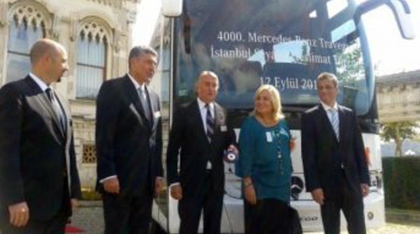 Mercedes Benz, 4 Bininci Travego'yu İstanbul Seyahat'e Sattı