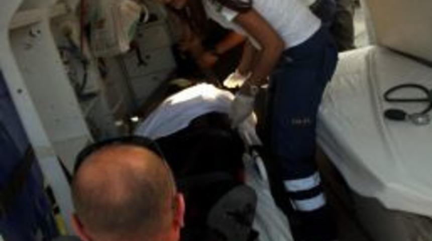 Tahliye Olmayınca Adliyede &Ouml;lmek İstedi