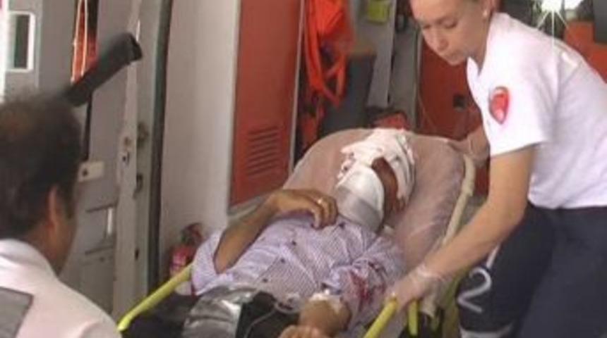 Kozan&rsquo;da Trafik Kazası: 2 Yaralı