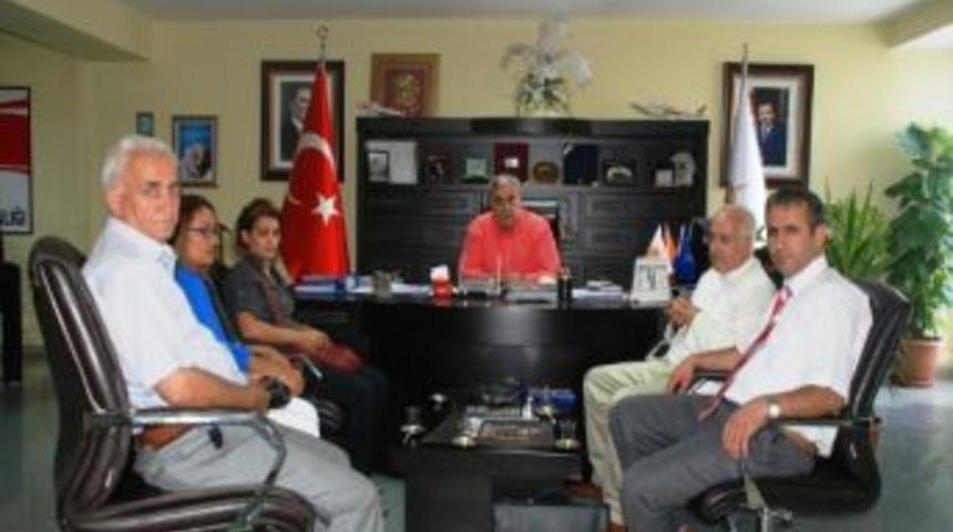 Aleviler Ak Parti&rsquo;yi Ziyaret Etti