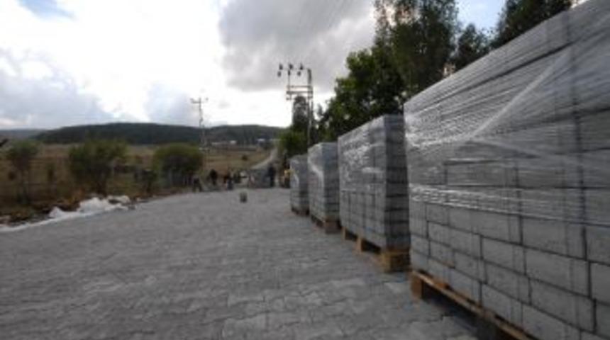 Sarıkamış&rsquo;ın Yollarına Kilit Parke Taş D&ouml;şeniyor