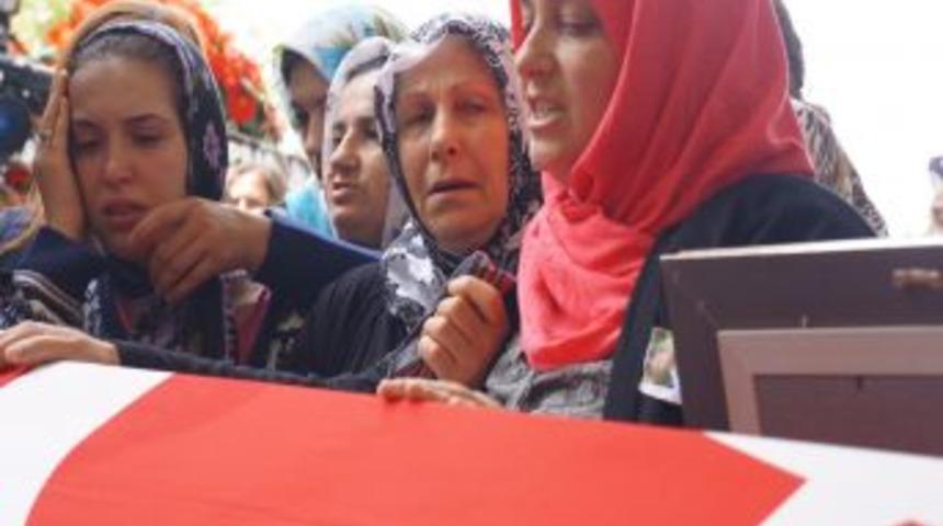 Şehit Polis, Dualarla Son Yolculuğuna Uğurlandı