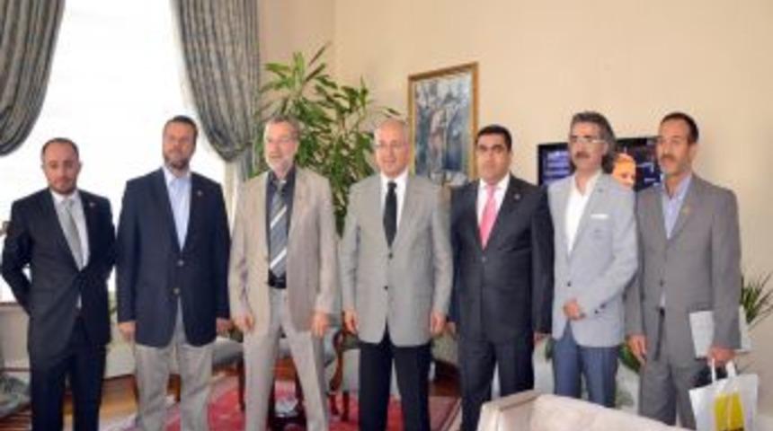 'İşadamlarının Bir &Ccedil;atı Altında Toplanması Ekonomik Ve K&uuml;lt&uuml;rel Anlamda &Ouml;nemli'