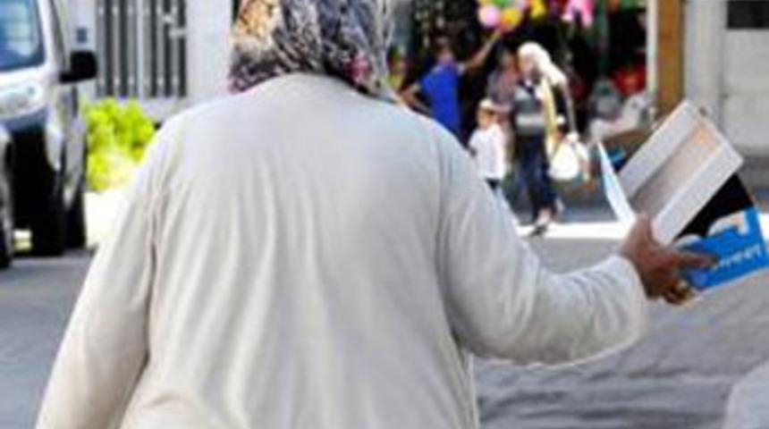 Dua okuyacağız diye bileziklerini &ccedil;aldılar