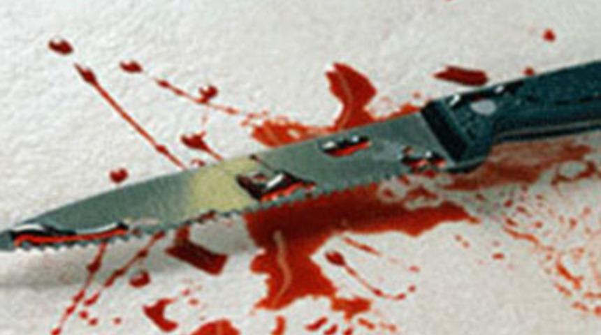 Tatil yaptığı kadını bı&ccedil;aklayarak &ouml;ld&uuml;rd&uuml;