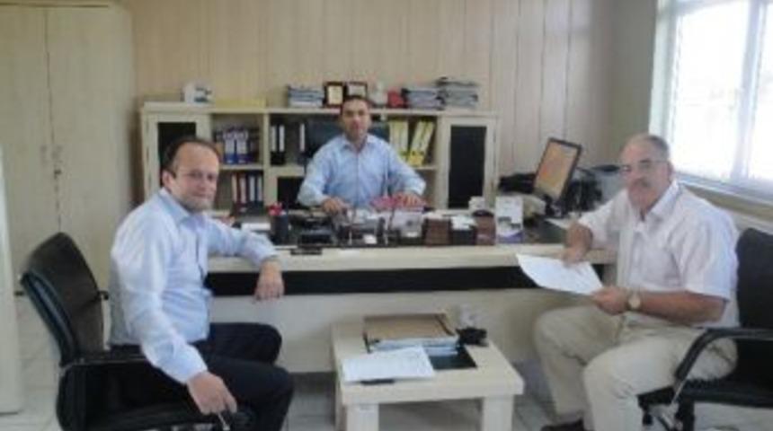 Edirne Ak Parti İl Genel Meclis &Uuml;yesi Nedret Akbulut "k&ouml;y Yollarımızın Bakım Ve Onarım &Ccedil;alışmaları Yoğun Bir Şekilde Devam Ediyor. "