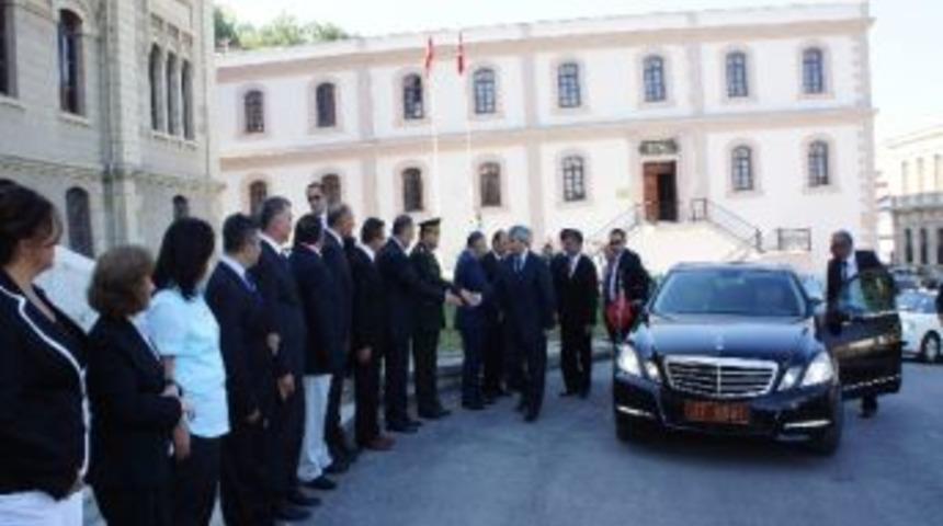 Bakan Erg&uuml;n, Ter&ouml;r&uuml; Değerlendirdi