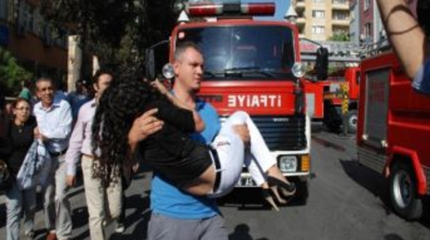 Resmi Kurumdaki Yangın Korkuttu