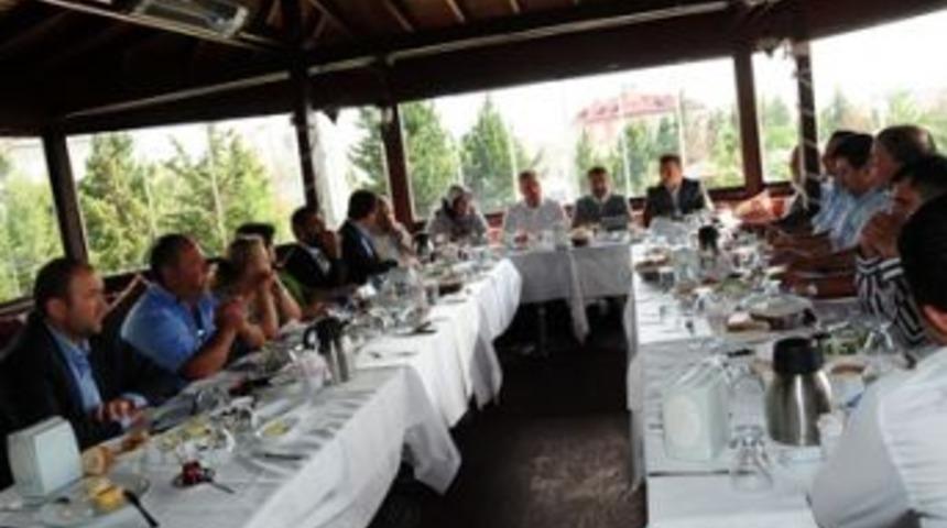 Başkan Uzun muhtarlarla bir araya geldi