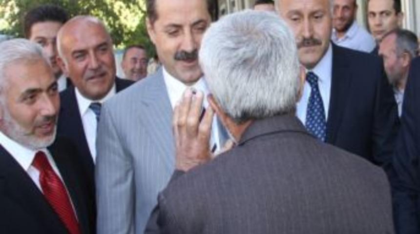 &Ccedil;alışma Ve Sosyal G&uuml;venlik Bakanı &Ccedil;elik, Bayburt&rsquo;ta