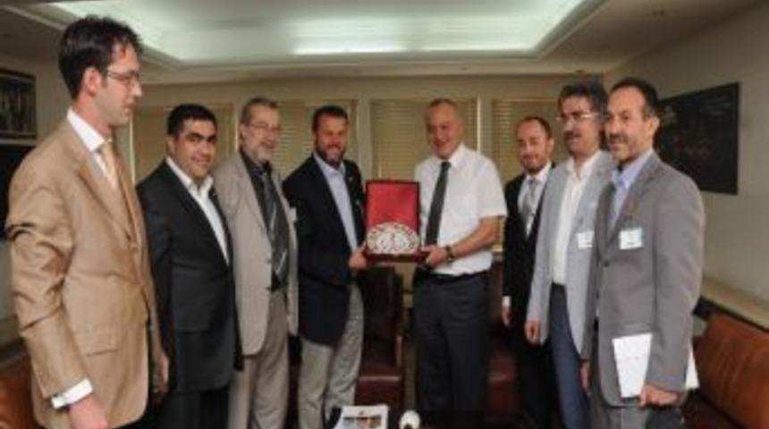 Manisa Belediye Başkanı Erg&uuml;n T&uuml;msiad&rsquo;ı Ağırladı