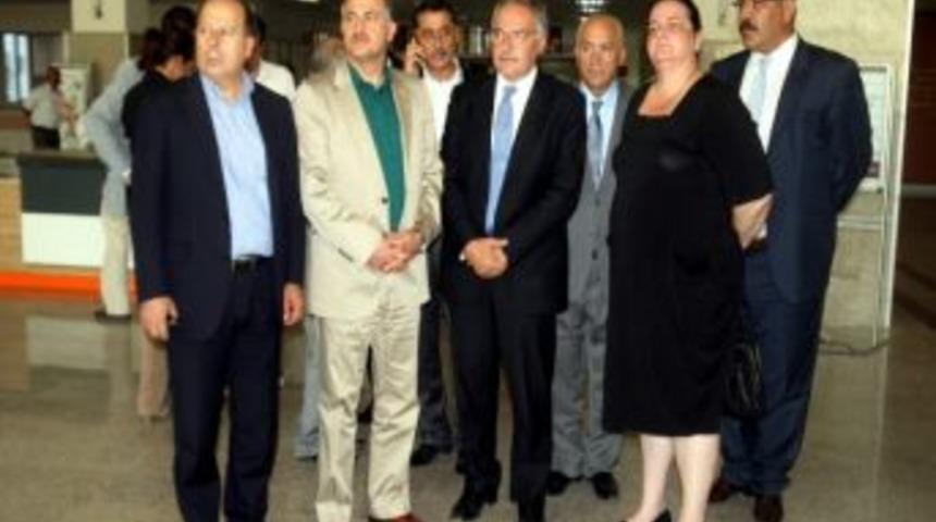 Chp Heyeti Yaralı Askerleri Ziyaret Etti