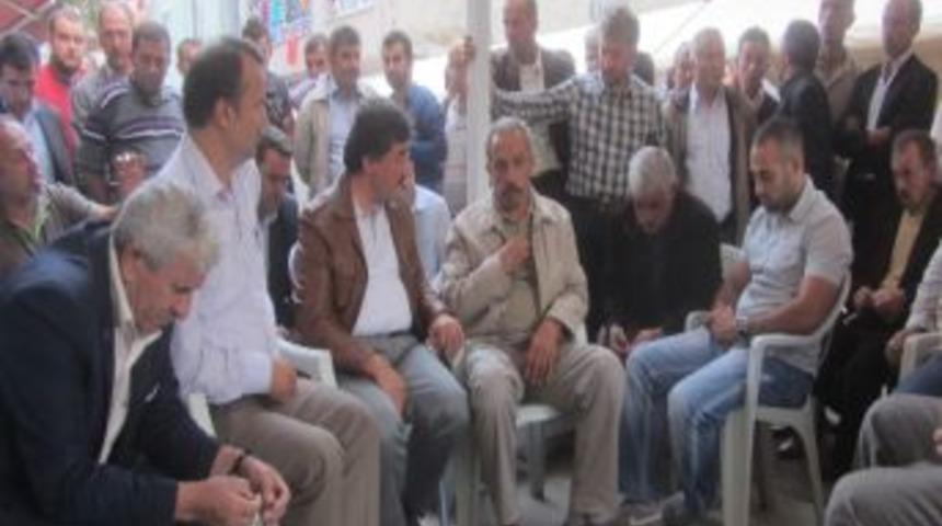 Ak Parti'li Hamarat&rsquo;tan Şehit Ailesine Taziye Ziyareti