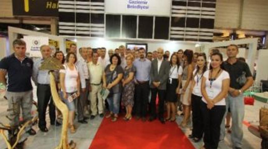 Başkan Şenol'dan Stant Hatırası