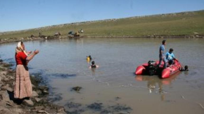 Ardahan&rsquo;da G&ouml;lete Giren İki Kişi Boğuldu