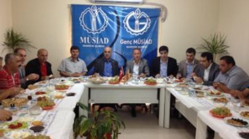 Ak Parti'li Abdurrahim Akdağ M&uuml;siad Dost Meclisinde