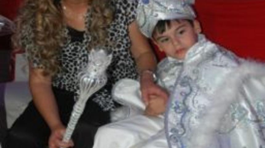 Engelli Miniklere Toplu S&uuml;nnet Ş&ouml;leni