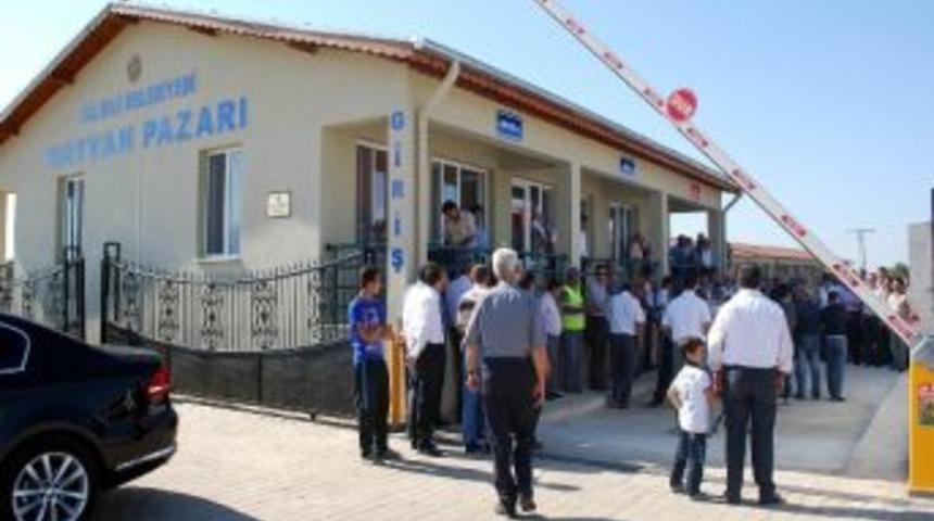 Salihli&rsquo;ye B&ouml;lgenin En Modern Ve B&uuml;y&uuml;k Hayvan Pazarı Yapıldı