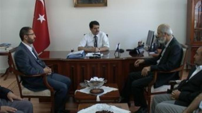 M&uuml;siad, Vali Vasip Şahin&rsquo;i Ziyaret Etti