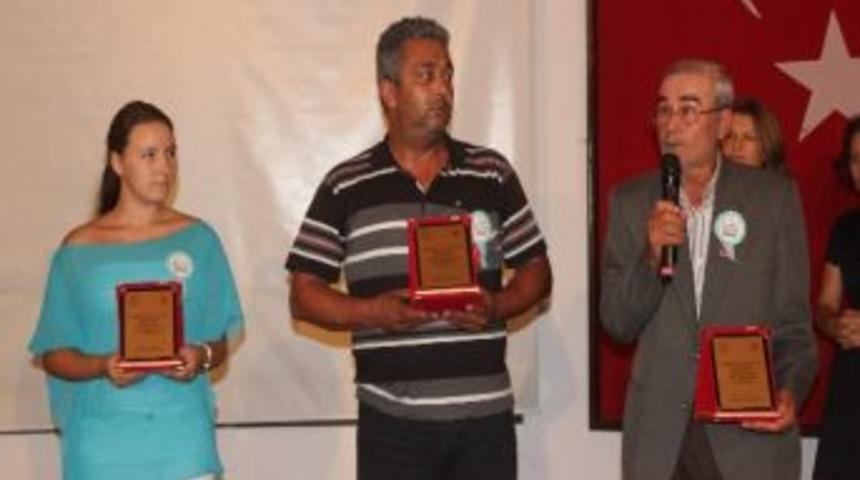 Organ Bağışlayan Ailelere Plaket