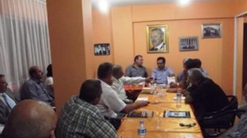 Ak Parti Şark&ouml;y İl&ccedil;e Y&ouml;netimi Toplantı Yaptı