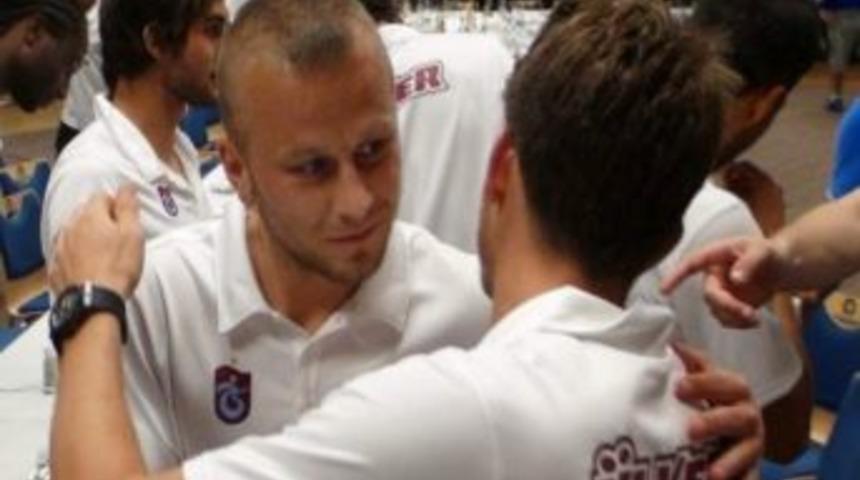 Gaziantepspor, Slovak Futbolcu Sapara'dan Vazge&ccedil;ti